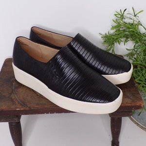 Baretraps Yannah Women's Black Flats Casual Comfort Shoe Size 6 NWOT